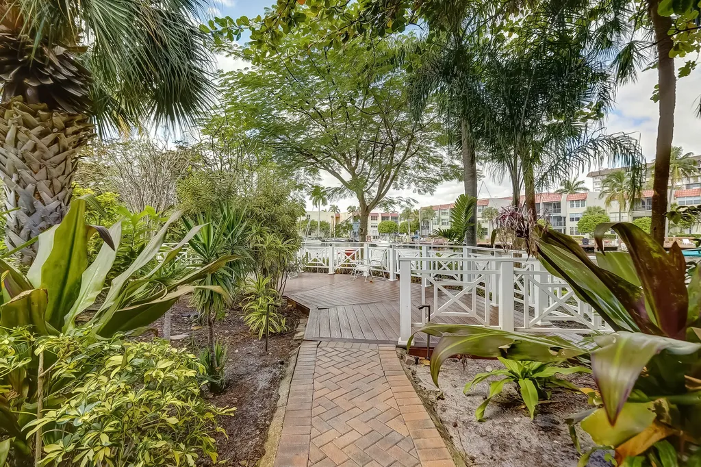 801 S Federal Highway Pompano Beach FL 33062