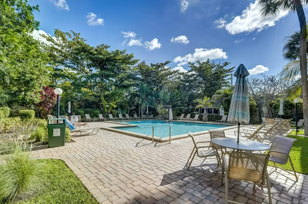 801 S Federal Highway Pompano Beach FL 33062