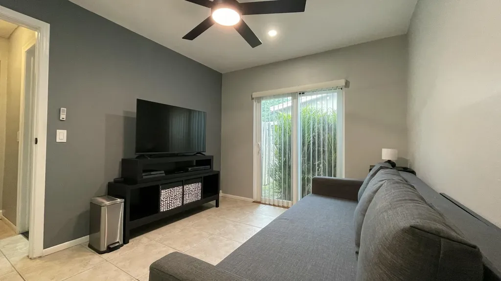 9282 NW 24th Place Sunrise FL 33322