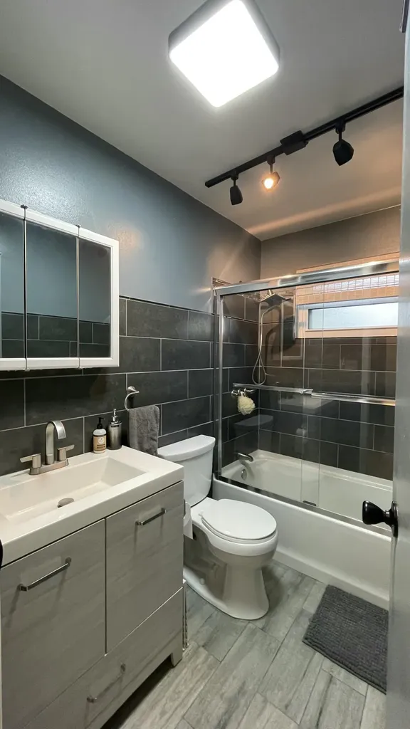 9282 NW 24th Place Sunrise FL 33322