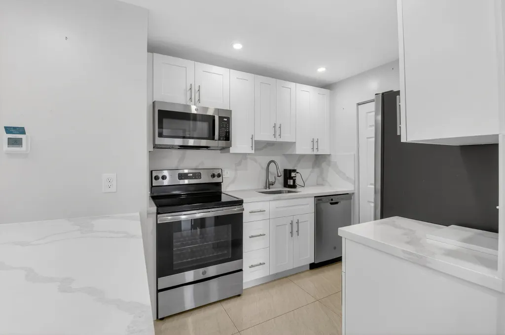 15453 Lakes Of Delray Boulevard Delray Beach FL 33484