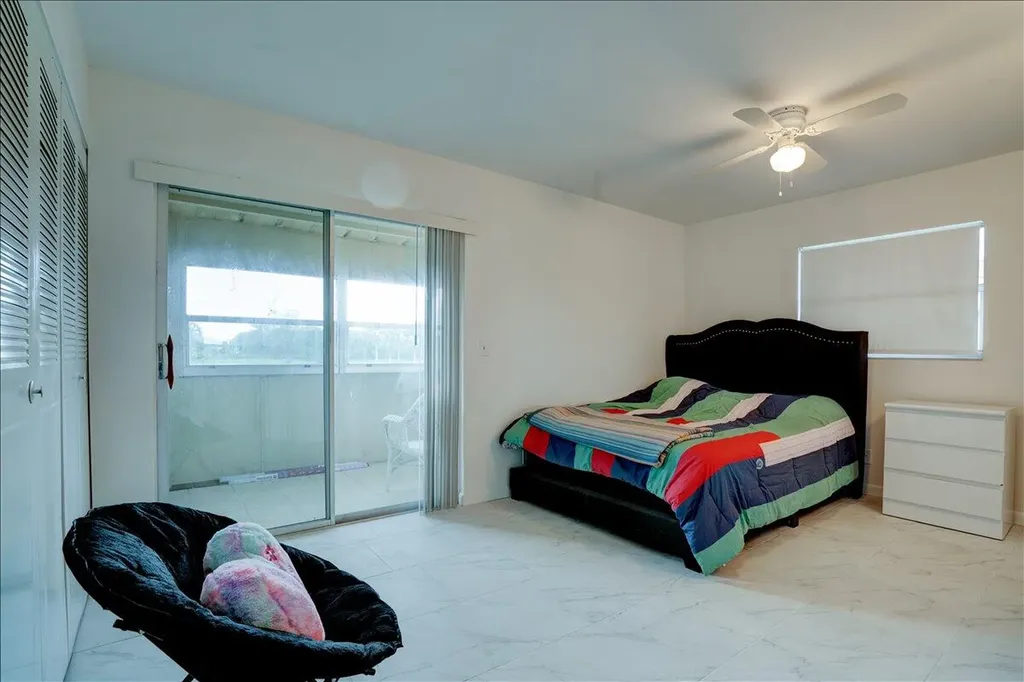 222 Saxony E Delray Beach FL 33446