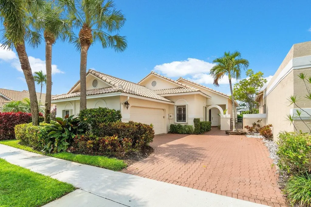 5236 Via De Amalfi Drive Boca Raton FL 33496