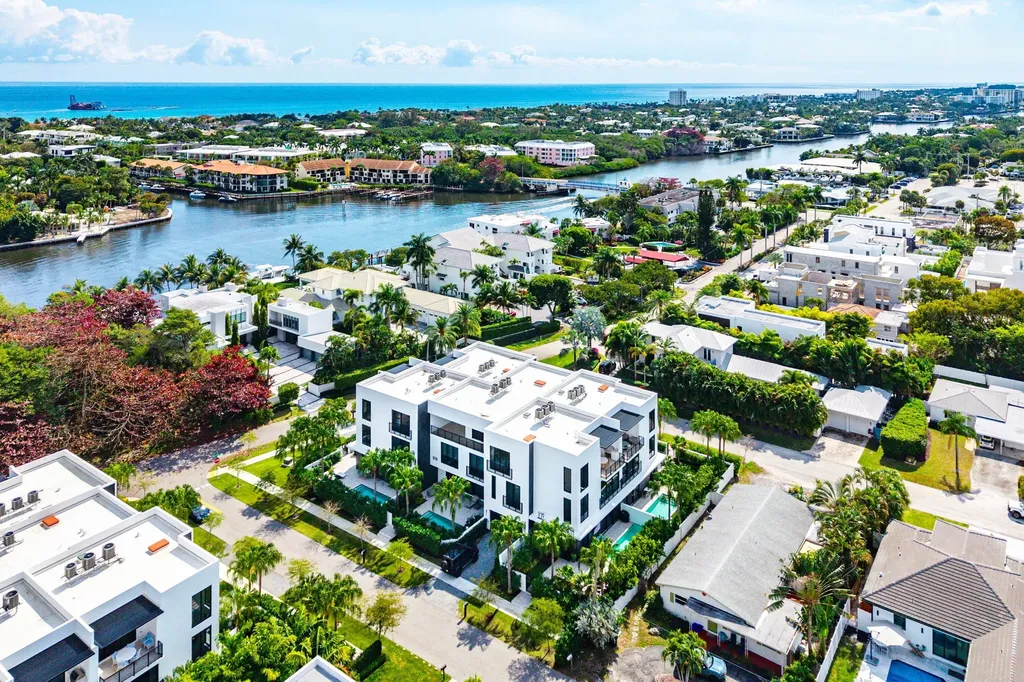 927 Witherspoon Lane Delray Beach FL 33483