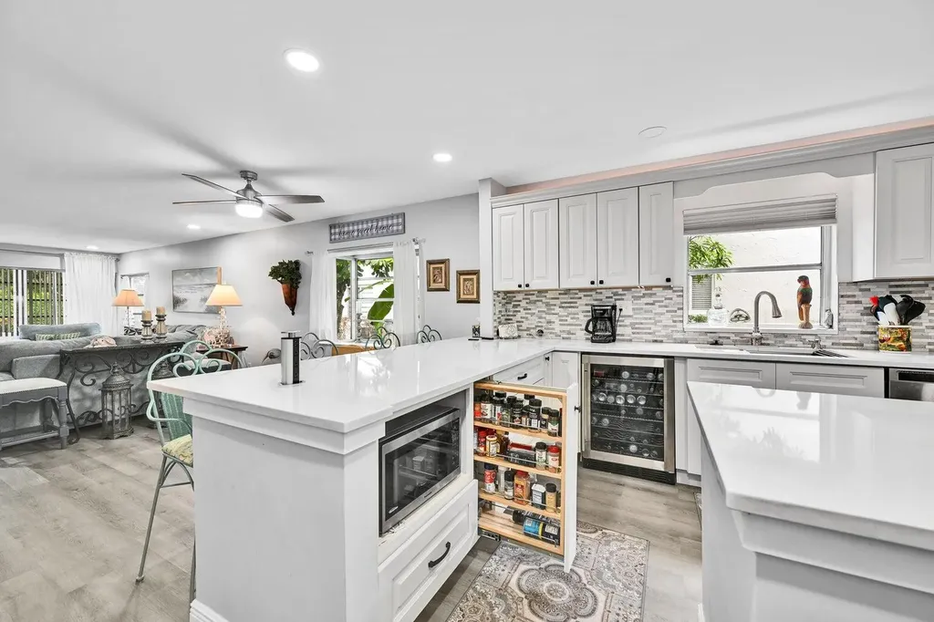 5759 Phoenix Palm Court Delray Beach FL 33484
