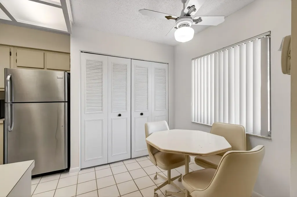 6585 Kensington Lane Delray Beach FL 33446