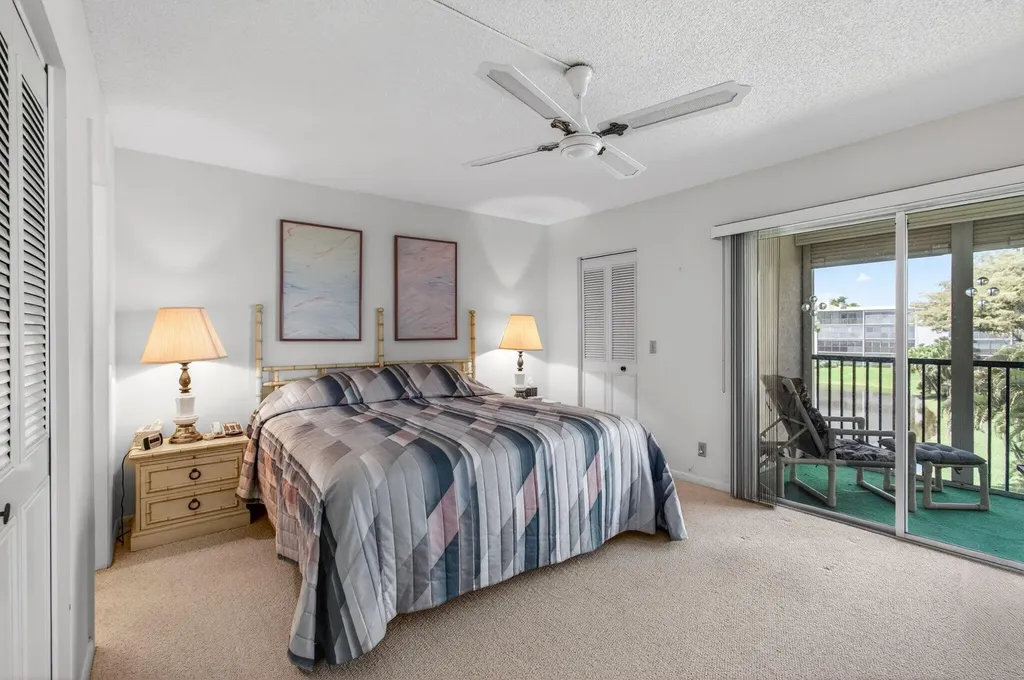 6585 Kensington Lane Delray Beach FL 33446