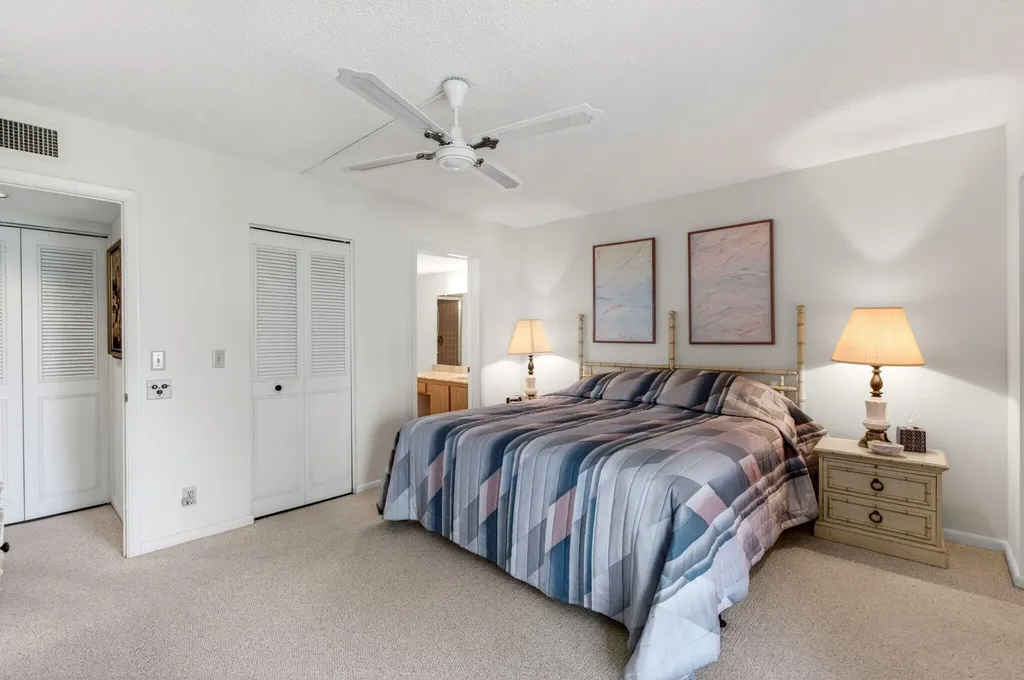 6585 Kensington Lane Delray Beach FL 33446