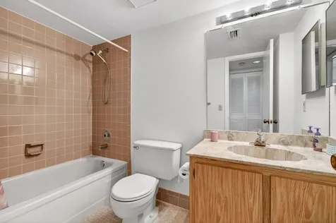 6585 Kensington Lane Delray Beach FL 33446