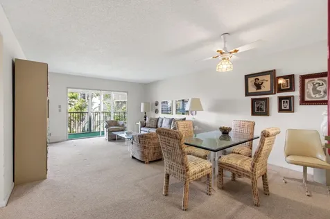 6585 Kensington Lane Delray Beach FL 33446