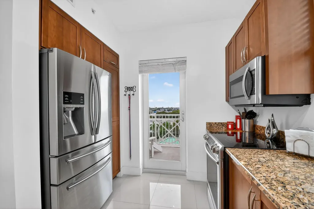 350 N Federal Highway Boynton Beach FL 33435