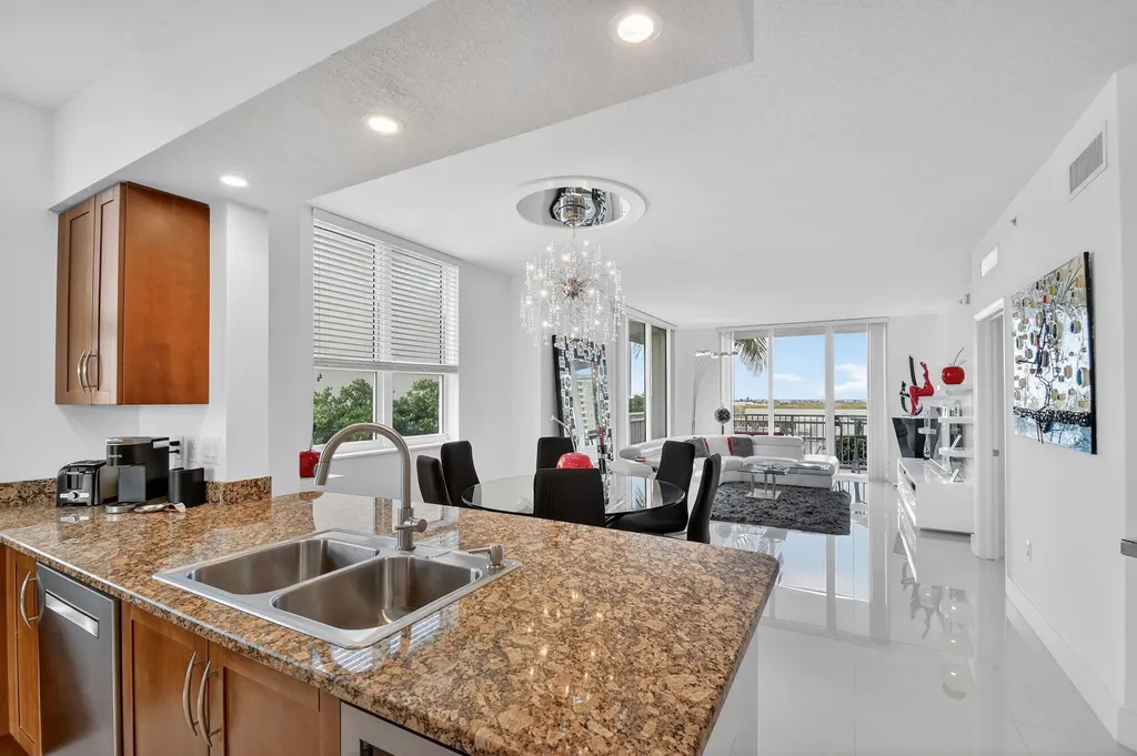 350 N Federal Highway Boynton Beach FL 33435