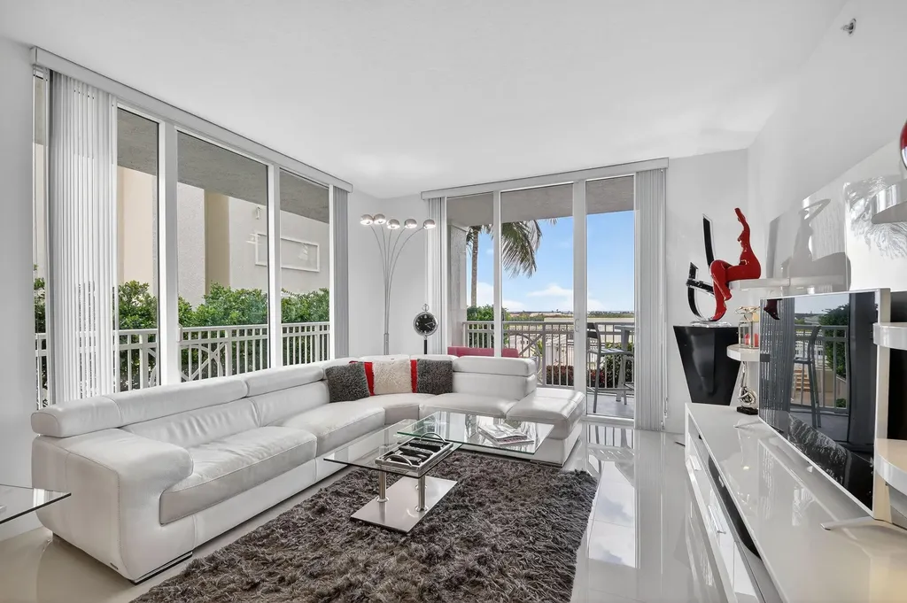 350 N Federal Highway Boynton Beach FL 33435