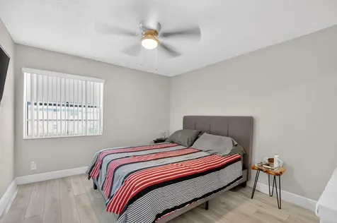 805 Flanders Q Delray Beach FL 33484