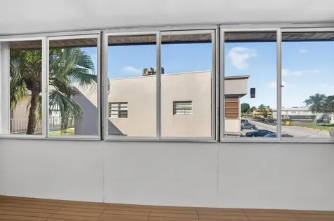 805 Flanders Q Delray Beach FL 33484