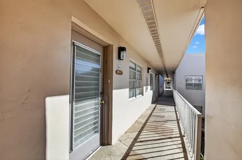 805 Flanders Q Delray Beach FL 33484