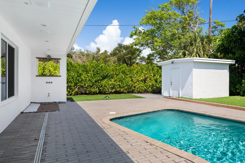 3404 SE 3rd Court Boynton Beach FL 33435