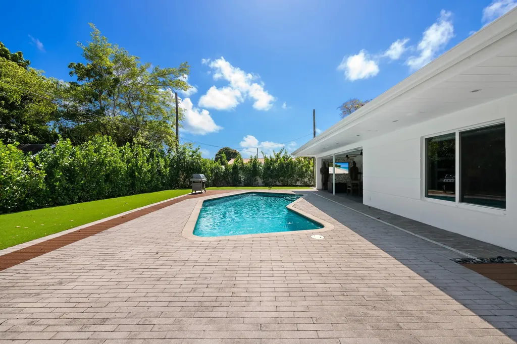 3404 SE 3rd Court Boynton Beach FL 33435