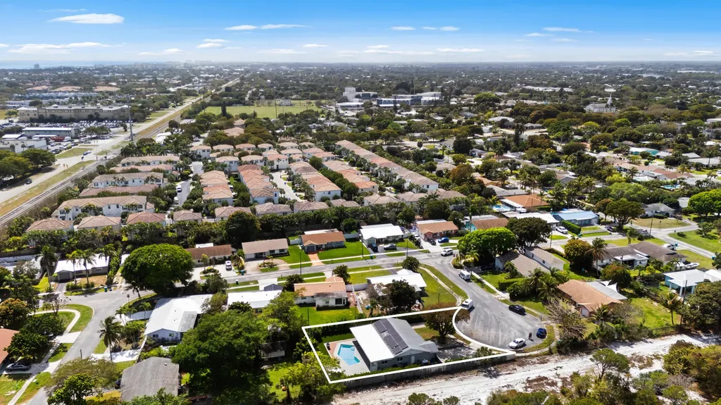 3404 SE 3rd Court Boynton Beach FL 33435