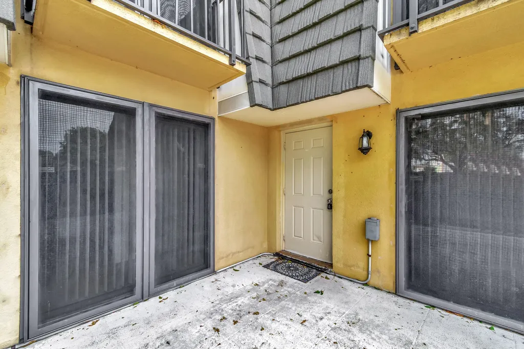 311 3rd Way West Palm Beach FL 33407