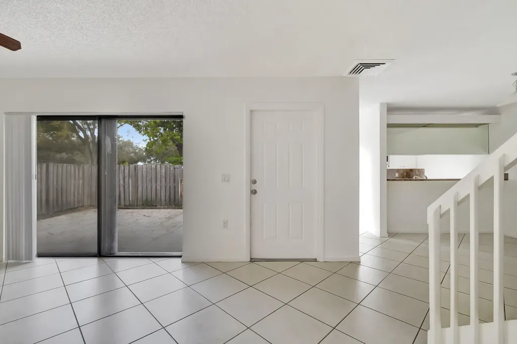 311 3rd Way West Palm Beach FL 33407