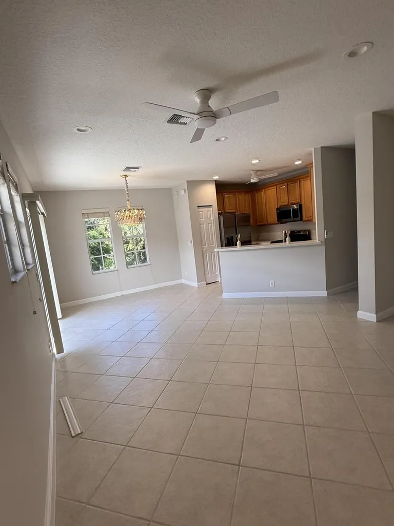 233 Evergrene Parkway Palm Beach Gardens FL 33410