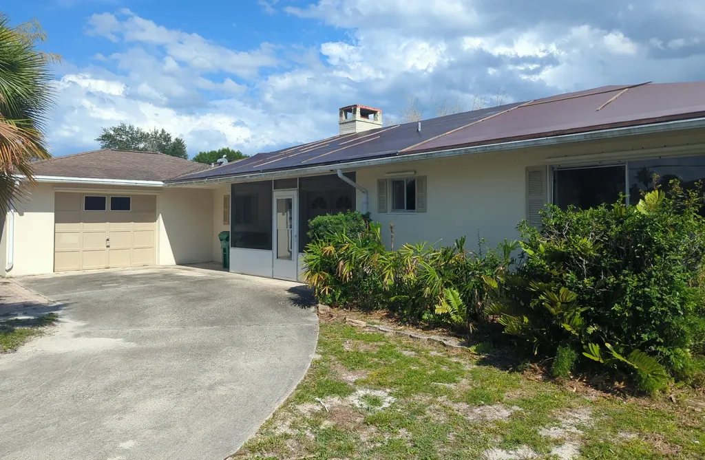 142 N Naranja Avenue Port St Lucie FL 34983