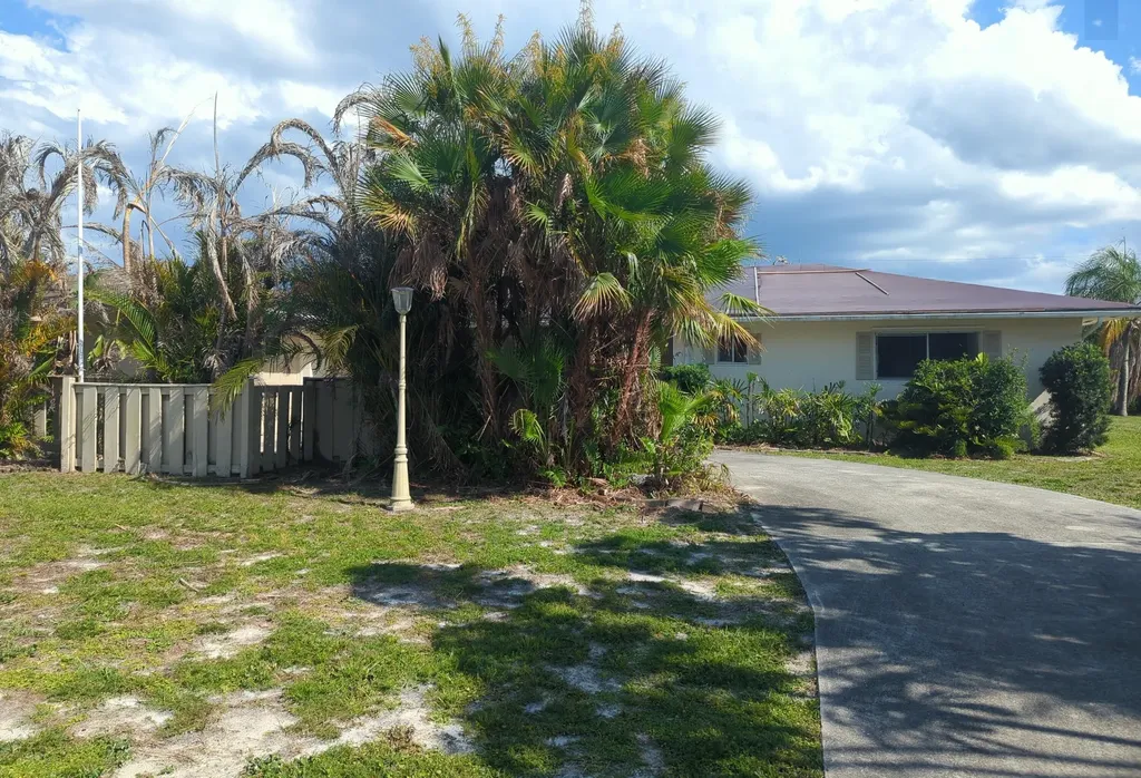 142 N Naranja Avenue Port St Lucie FL 34983