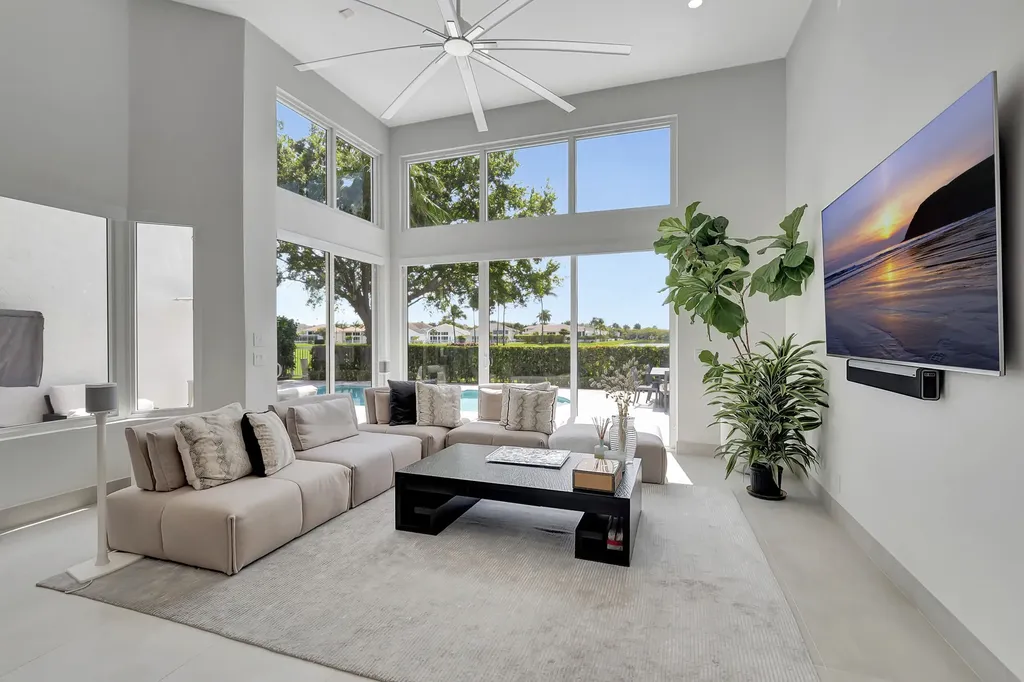 4114 NW Briarcliff Circle Boca Raton FL 33496