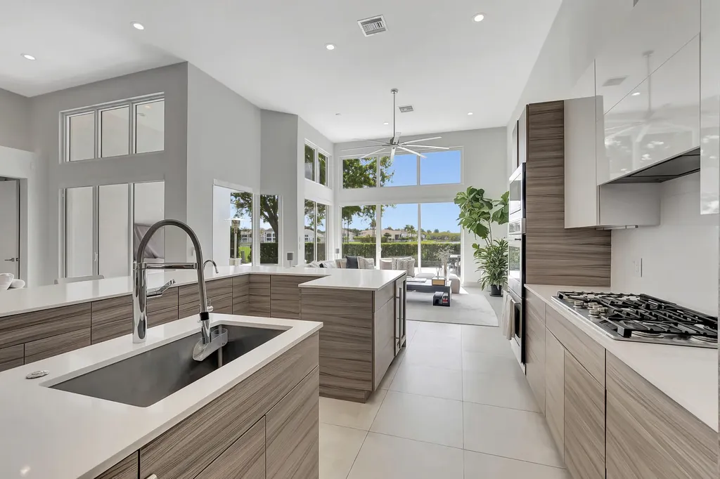 4114 NW Briarcliff Circle Boca Raton FL 33496
