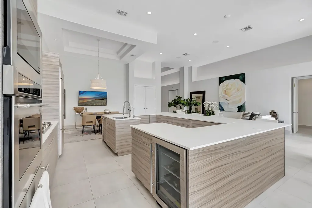 4114 NW Briarcliff Circle Boca Raton FL 33496
