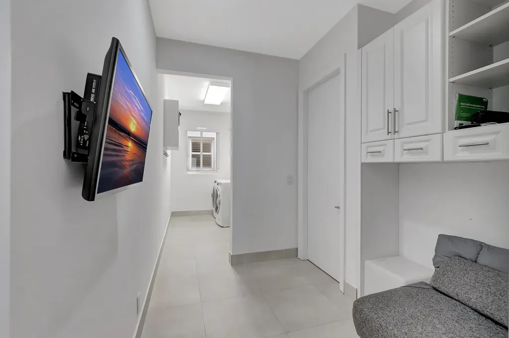 4114 NW Briarcliff Circle Boca Raton FL 33496