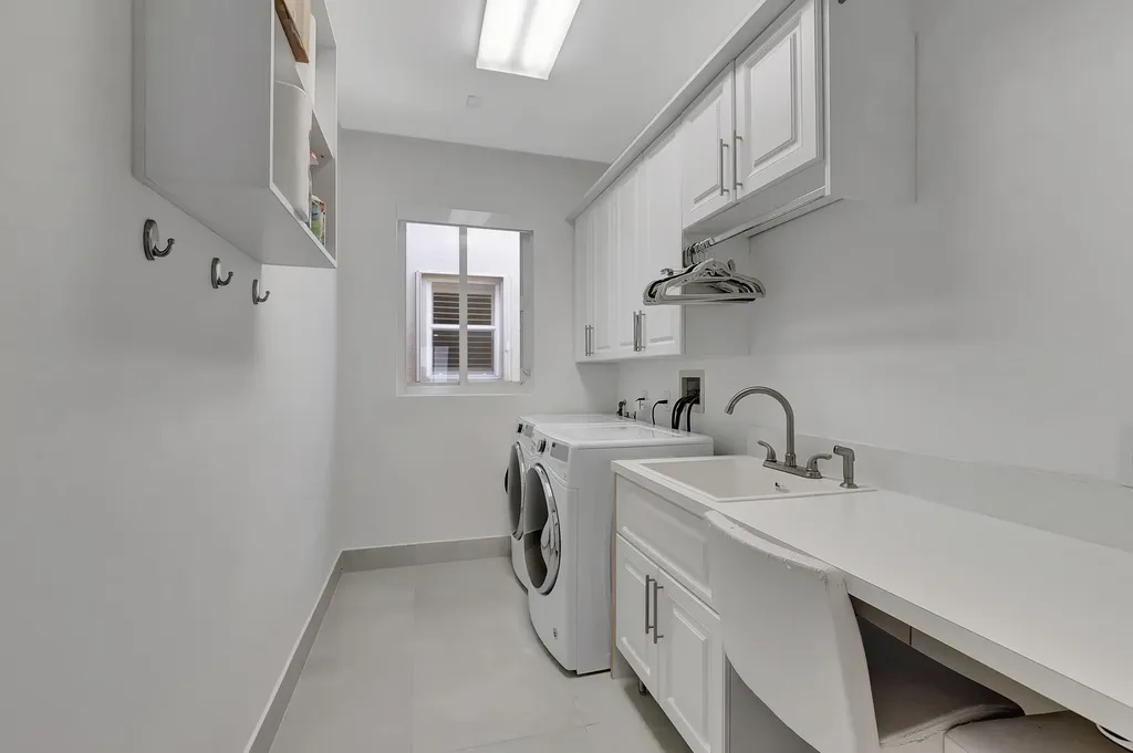 4114 NW Briarcliff Circle Boca Raton FL 33496
