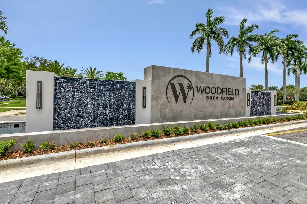 4114 NW Briarcliff Circle Boca Raton FL 33496