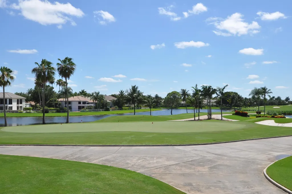 4114 NW Briarcliff Circle Boca Raton FL 33496