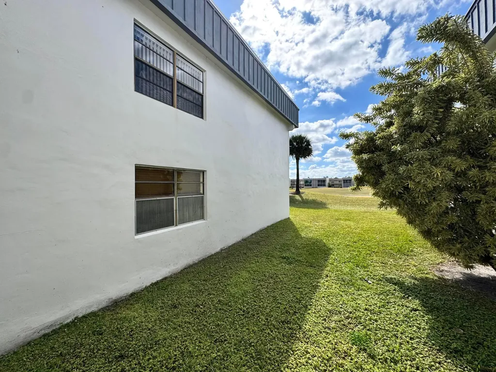 565 Piedmont L Delray Beach FL 33484