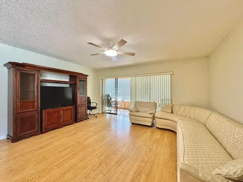565 Piedmont L Delray Beach FL 33484
