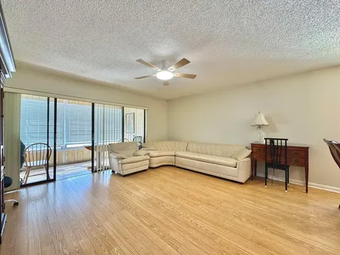 565 Piedmont L Delray Beach FL 33484