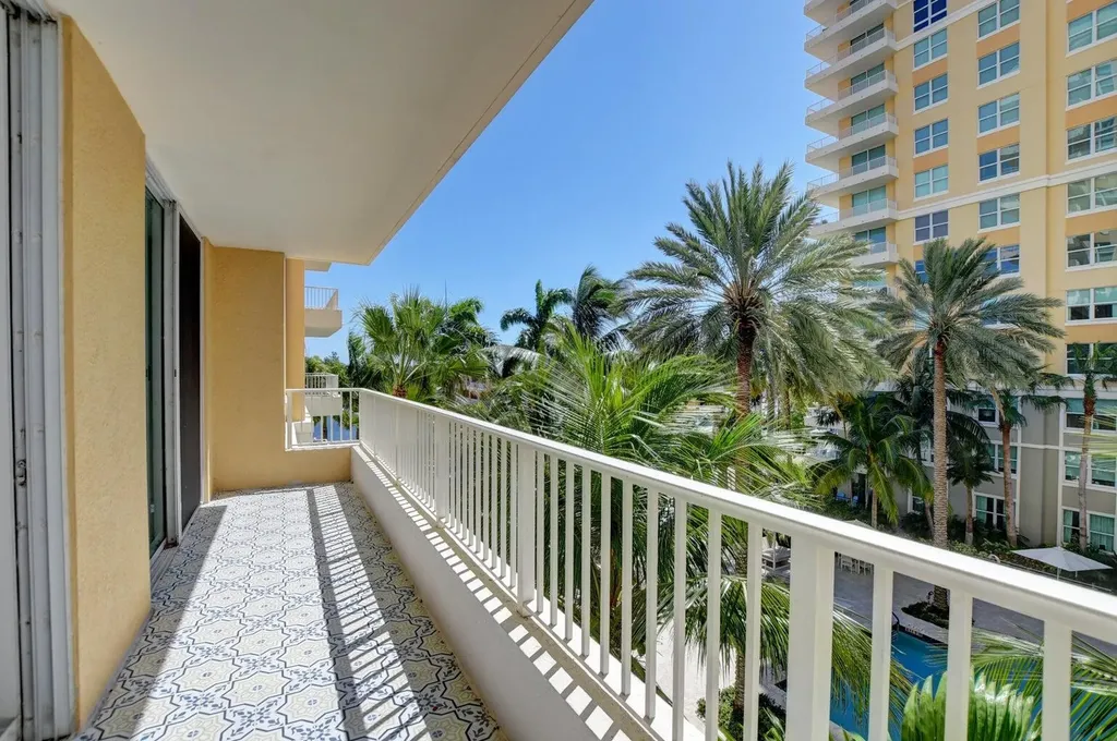 700 E Boynton Beach Boulevard Boynton Beach FL 33435