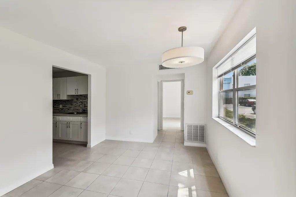 447 Saxony J Way Delray Beach FL 33446