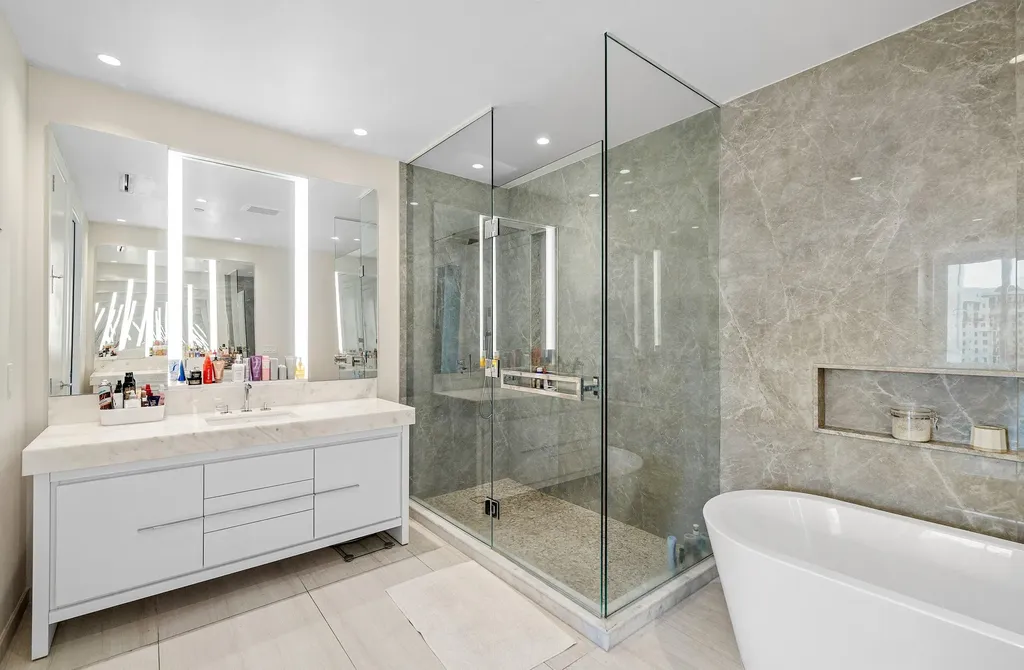 200 SE Mizner Boulevard Boca Raton FL 33432