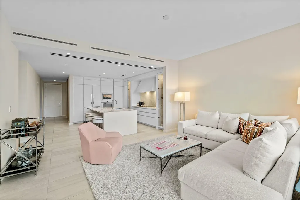 200 SE Mizner Boulevard Boca Raton FL 33432