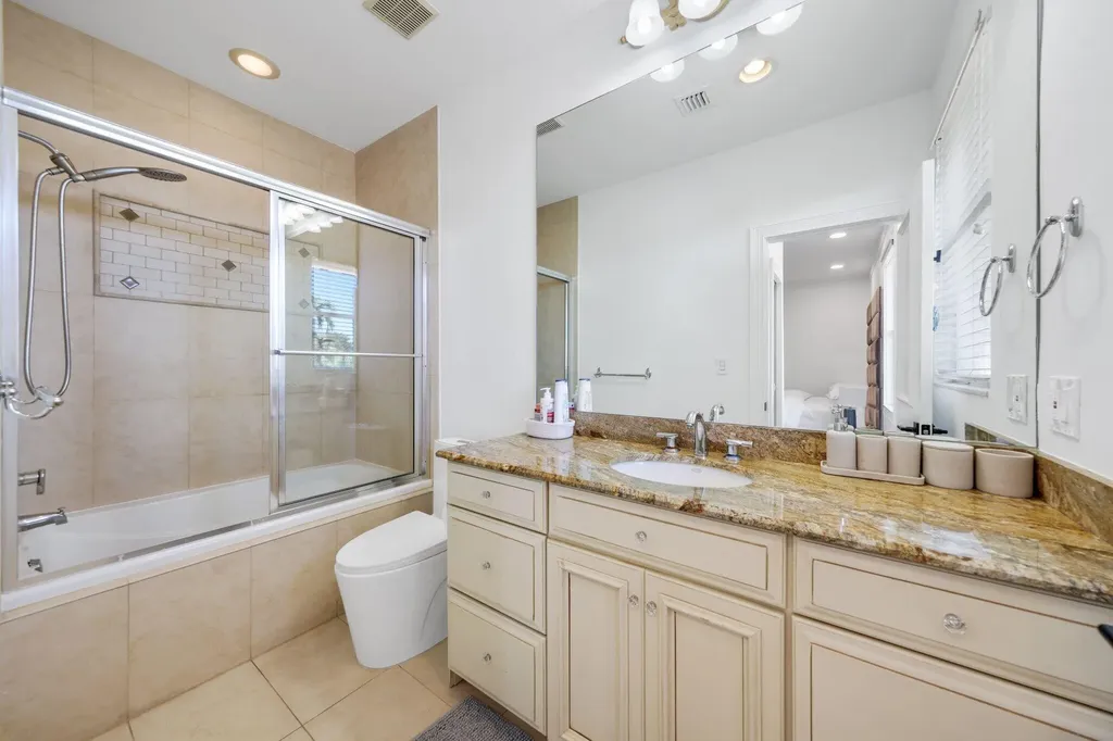 6799 Newport Lake Circle Boca Raton FL 33496