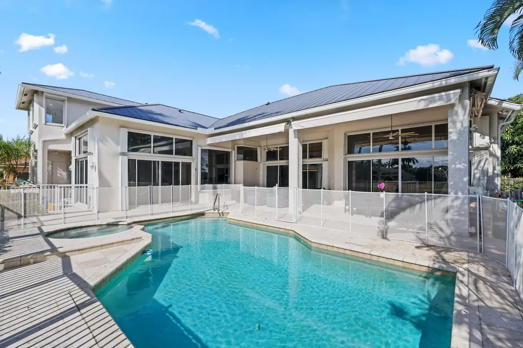 6799 Newport Lake Circle Boca Raton FL 33496