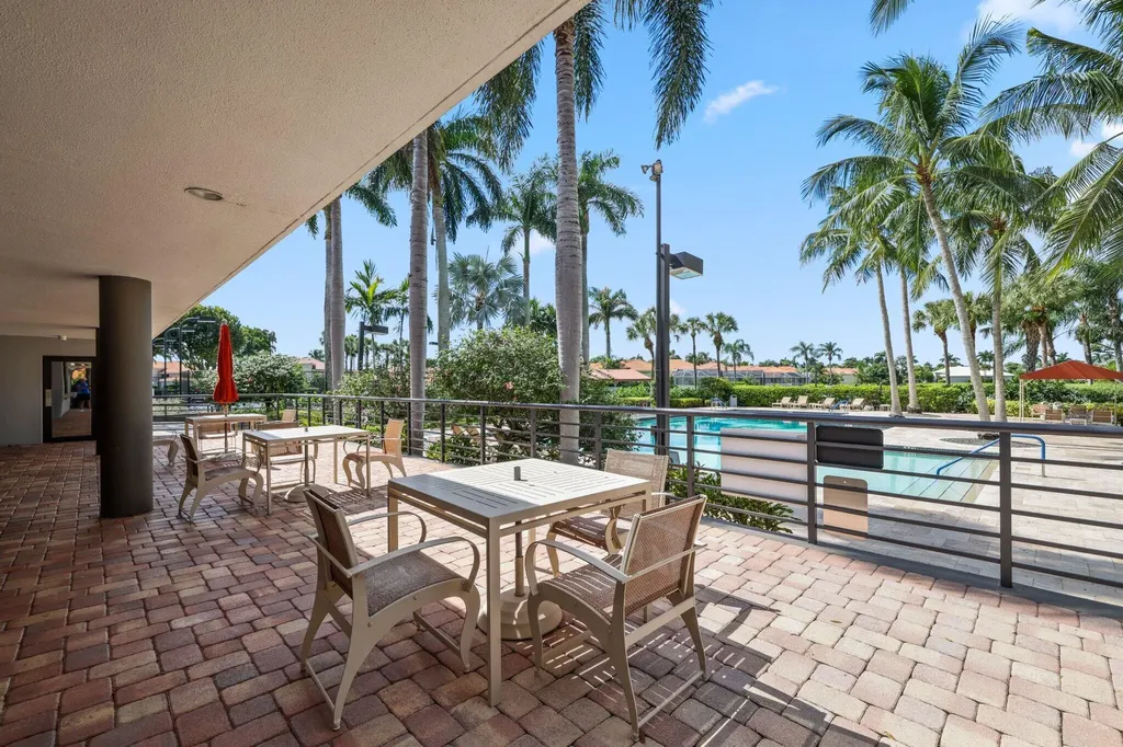 6799 Newport Lake Circle Boca Raton FL 33496