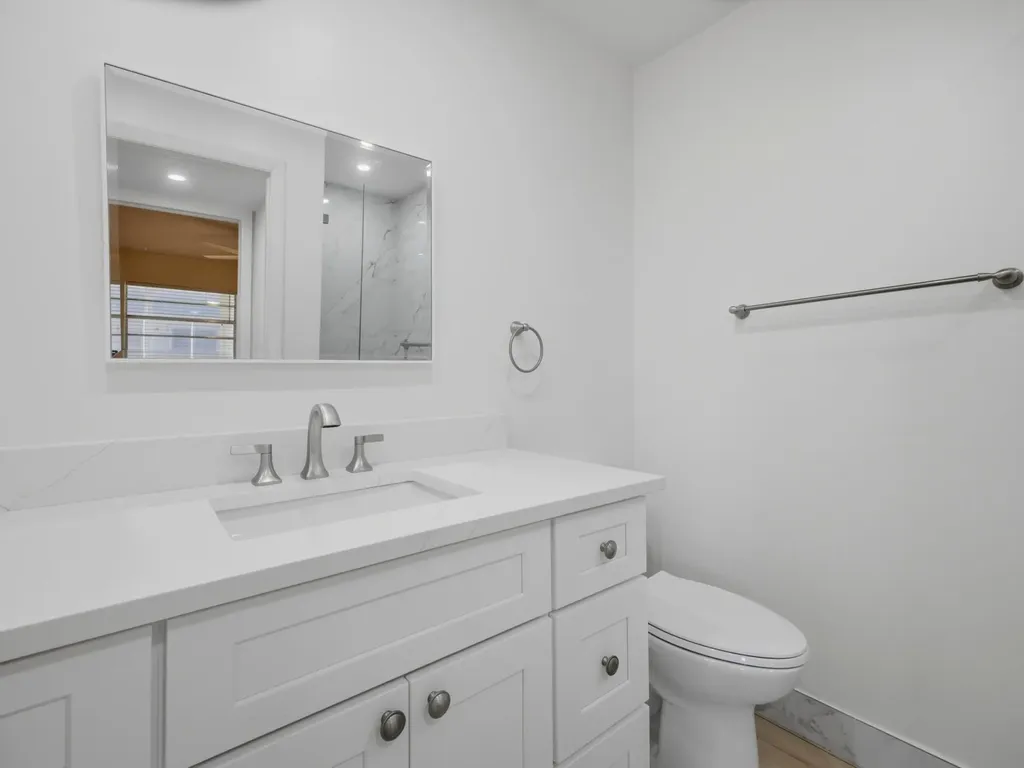 699 Flanders O Delray Beach FL 33484