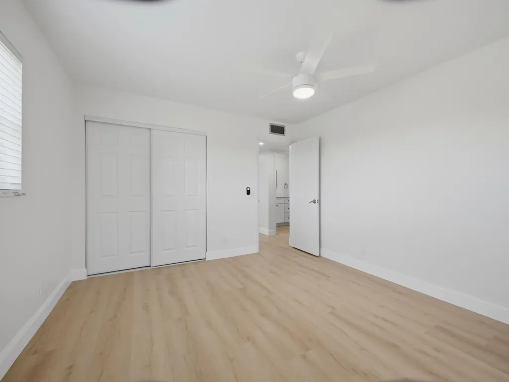 699 Flanders O Delray Beach FL 33484