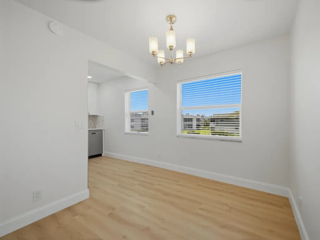 699 Flanders O Delray Beach FL 33484