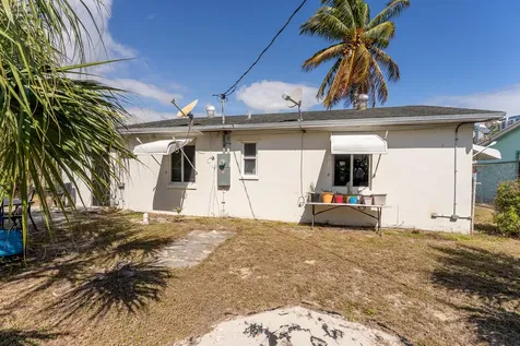 137 W 34th Street Riviera Beach FL 33404