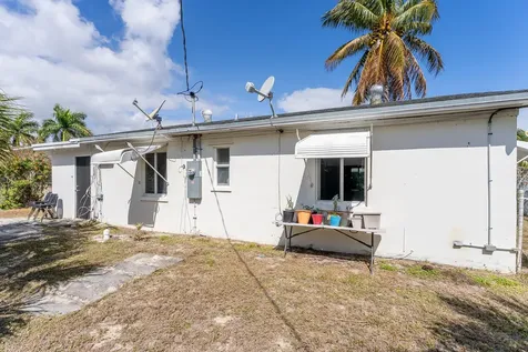 137 W 34th Street Riviera Beach FL 33404